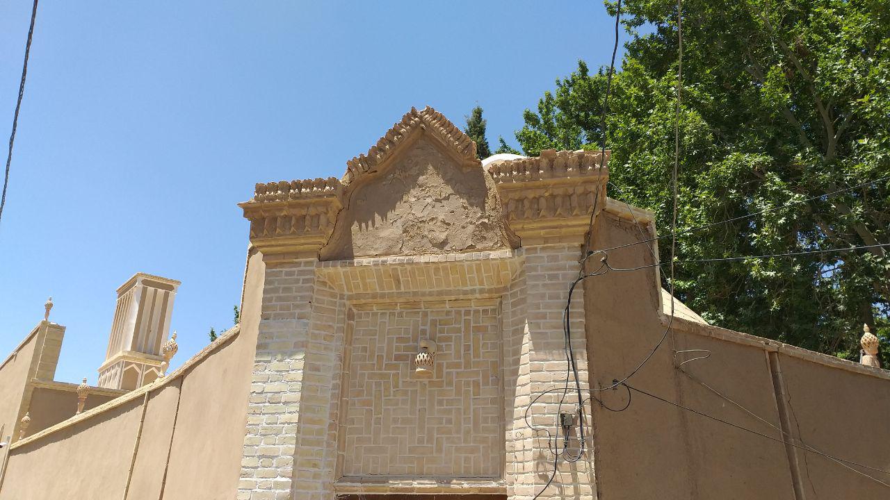 سردر اصلی باغ خوشنویس