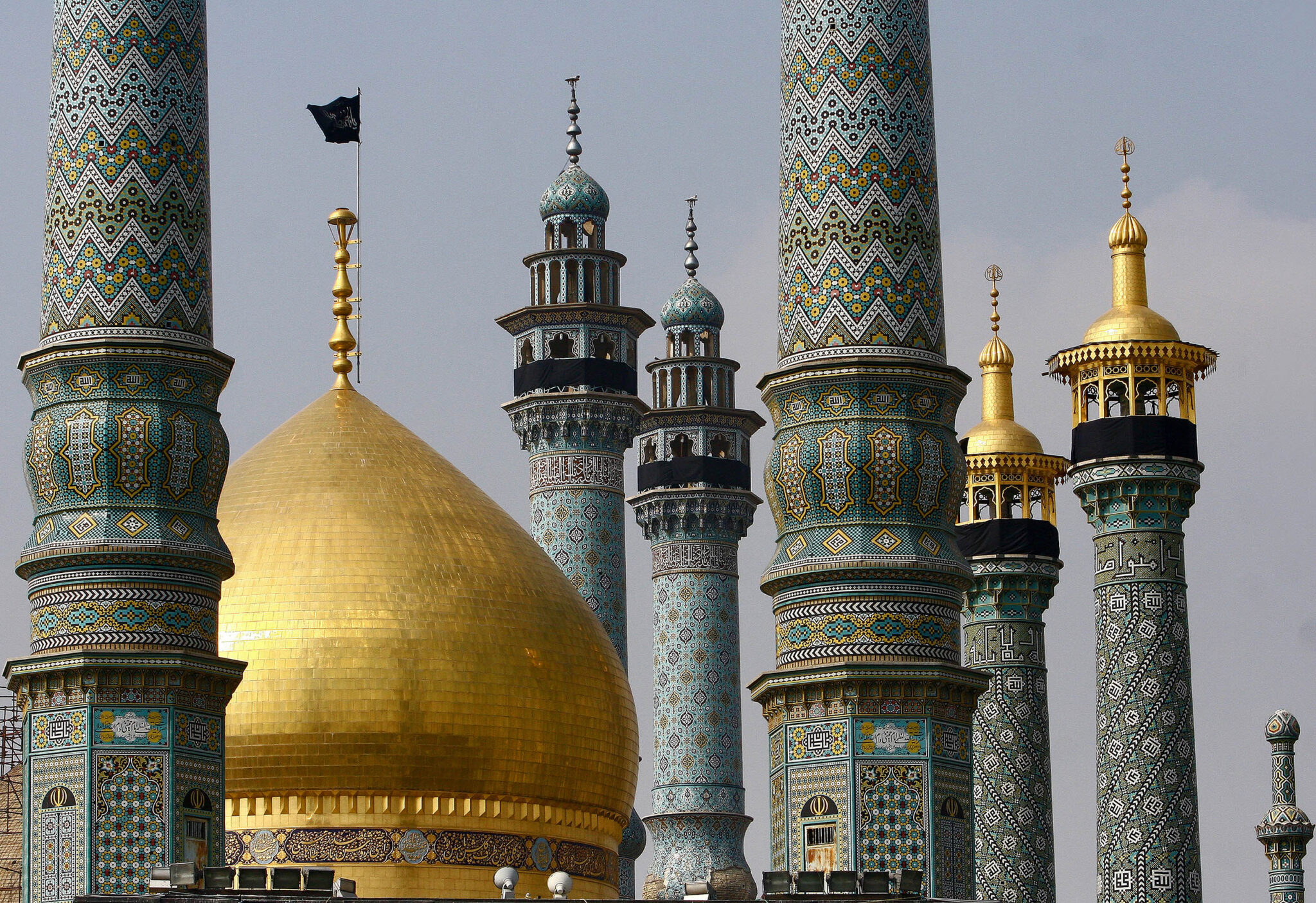 گلدسته صحن حرم حضرت معصومه