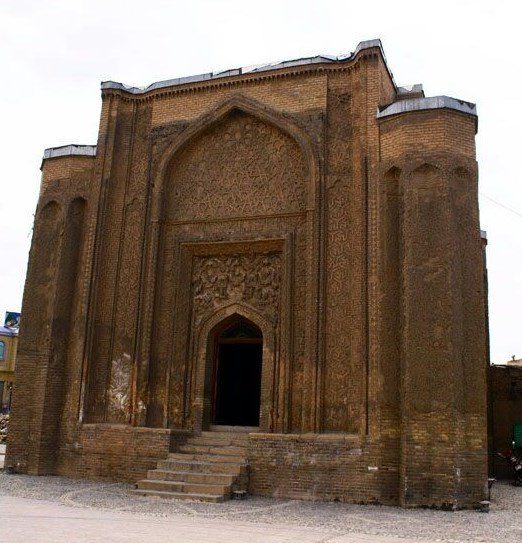 گنبد علویان همدان
