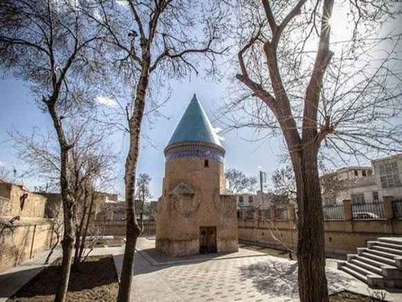 آرامگاه حمدالله موستوفی