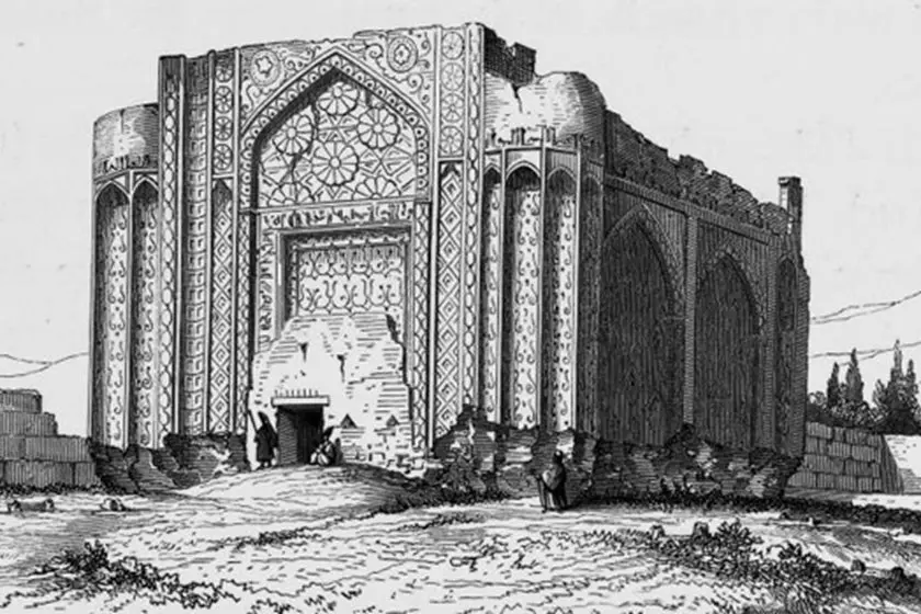 گنبد علویان همدان