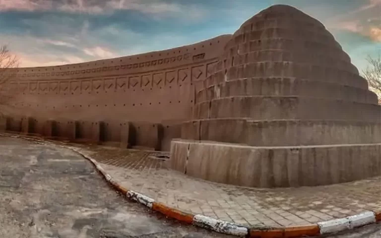 یخدان دوقلو سیرجان