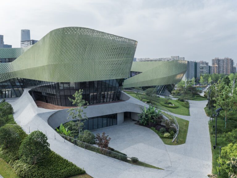 China urban planning exhibition center by playze