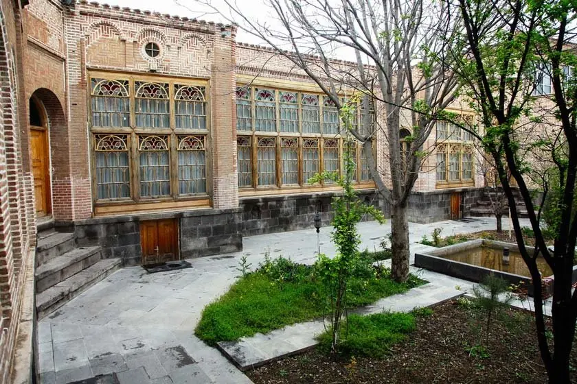 خانه میرفتاحی اردبیل