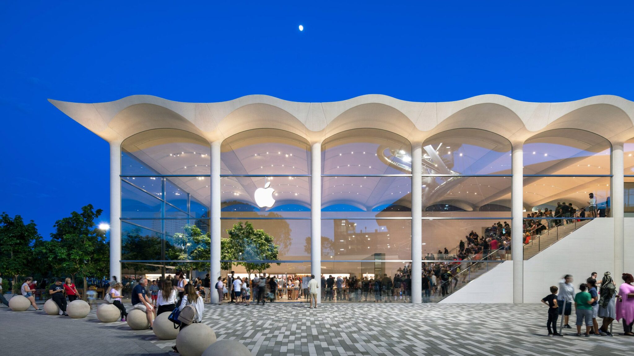 Apple Aventura
