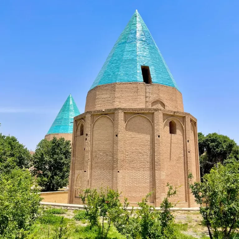 گنبد سبز قم