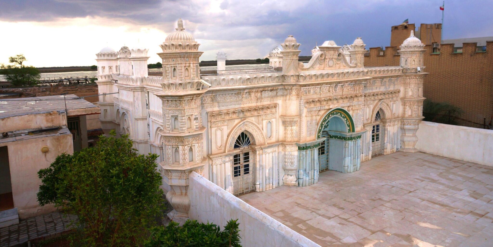 مسجد رنگونی ها آبادان