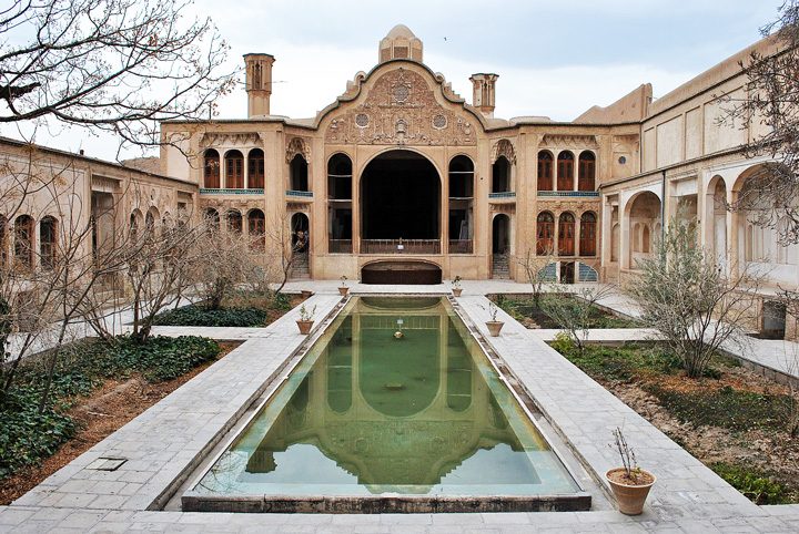 خانه بروجردی های کاشان
