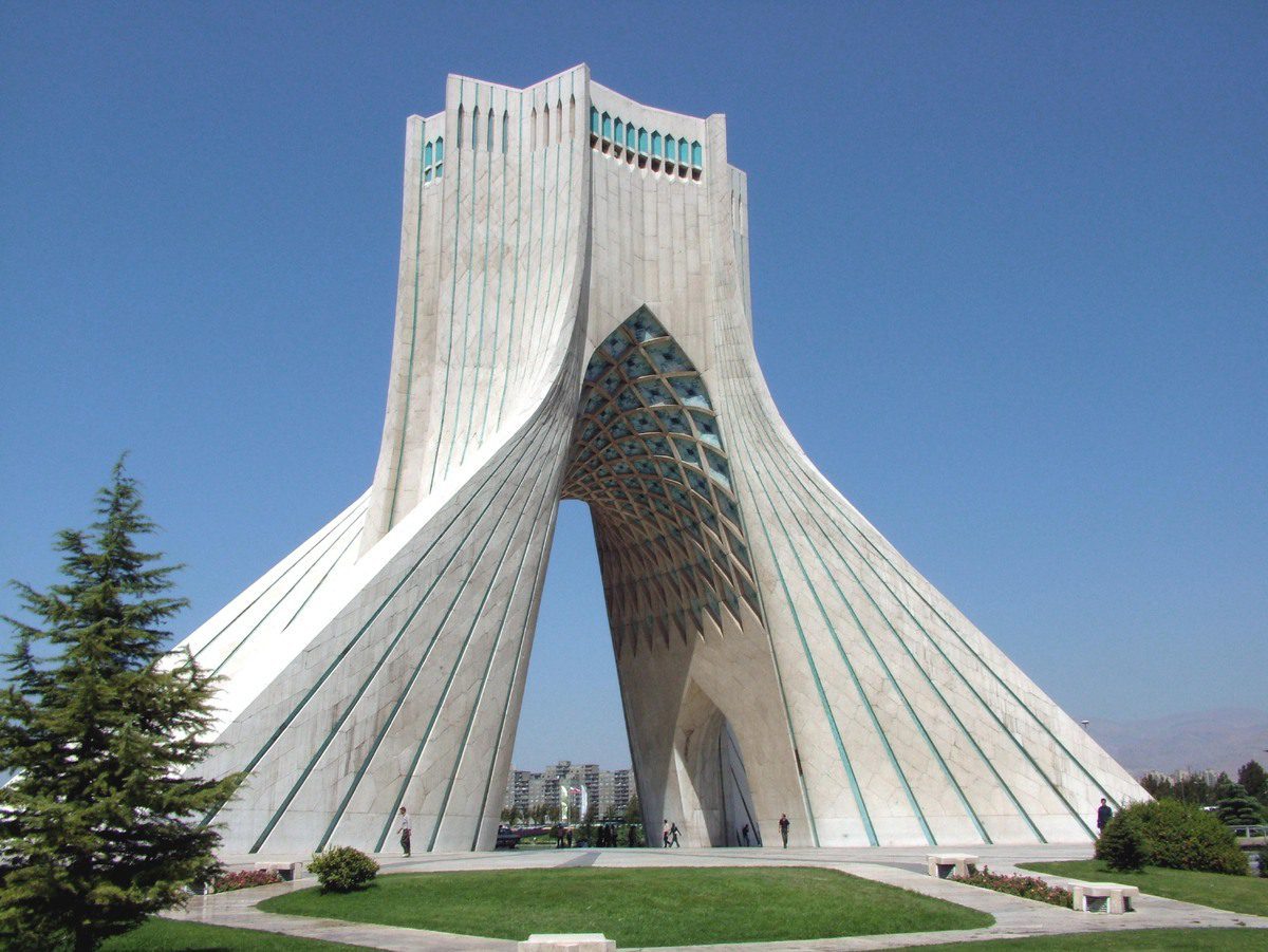 زندگی نامه و معرفی آثار حسین امانت