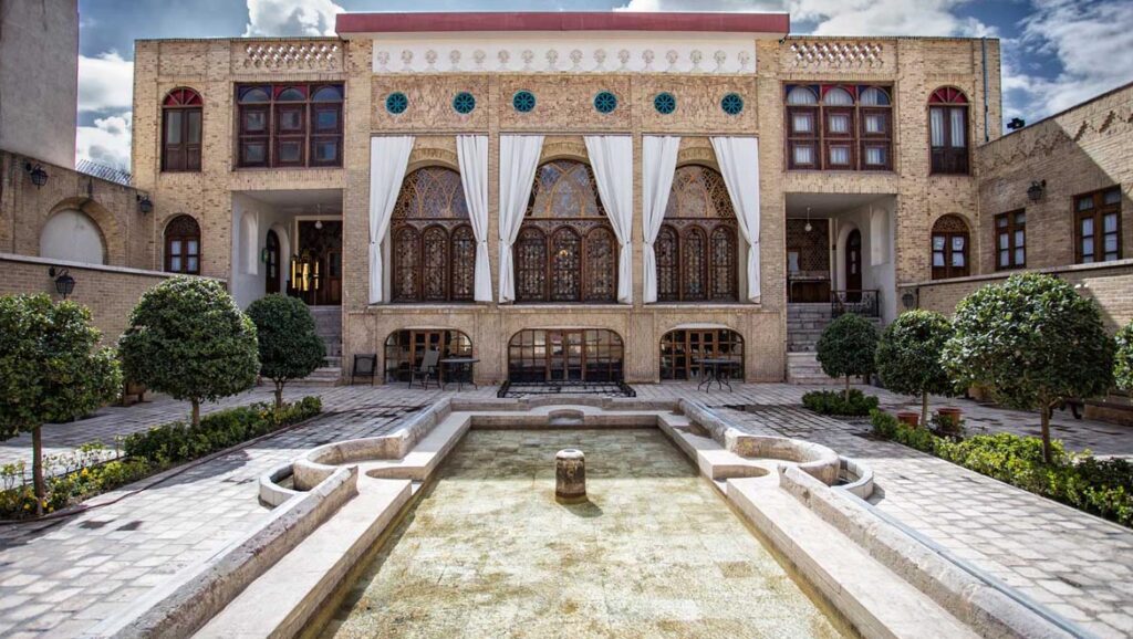 عمارت کاظمی تهران - معماری اقلیم گرم و خشک