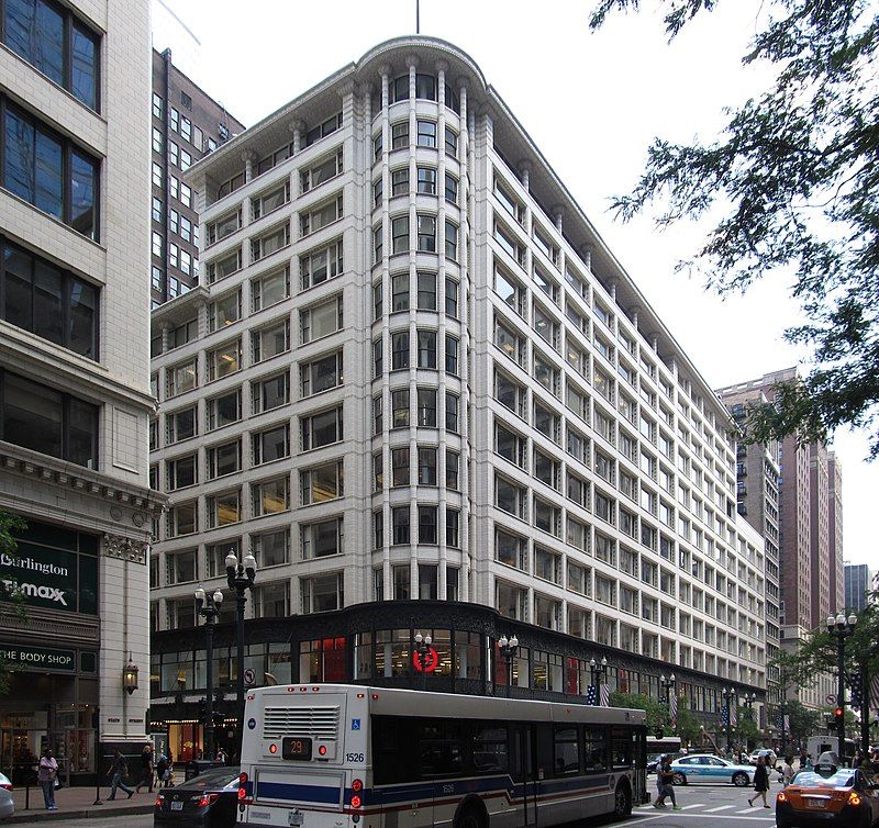 مرکز سالیوان (Sullivan Center)